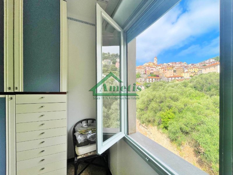 Appartamento a Pietrabruna