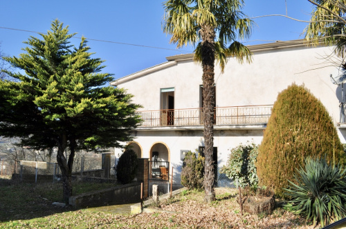 Semi-detached house in Posta Fibreno