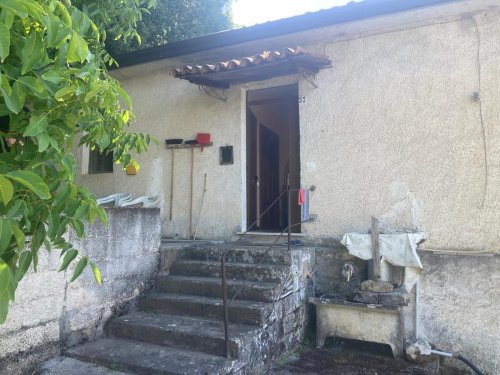 Country house in Arpino