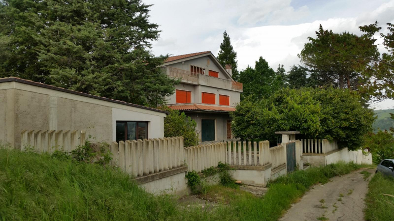 Casa em Castiglione Messer Raimondo