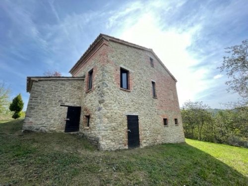 Farmhouse in Penna San Giovanni