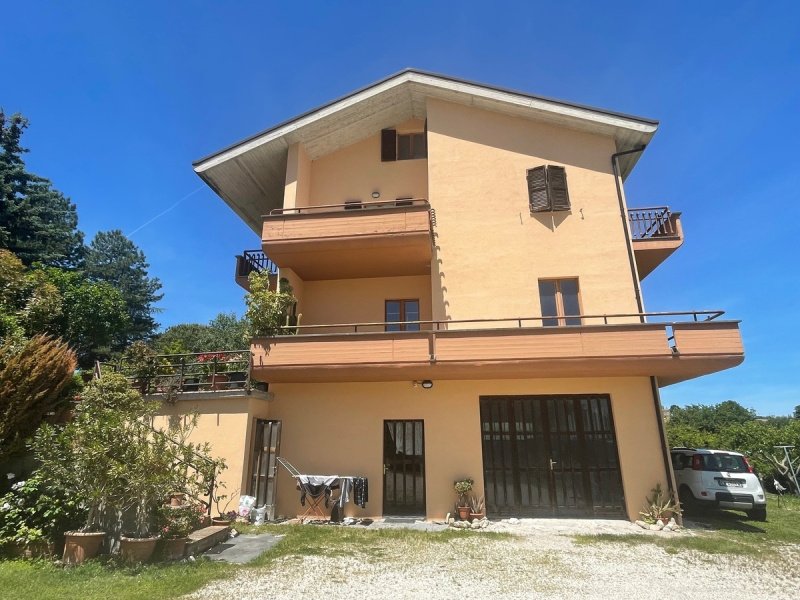Casa indipendente a Gualdo