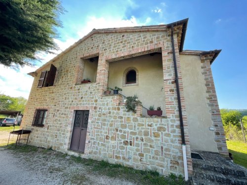 Casa de campo en Sant'Angelo in Pontano