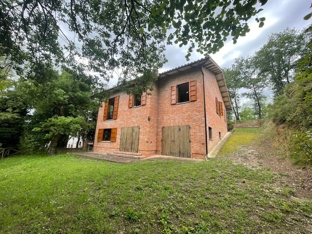 Vrijstaande woning in Sarnano