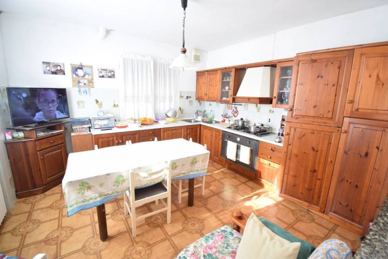 Apartamento en Diano Castello