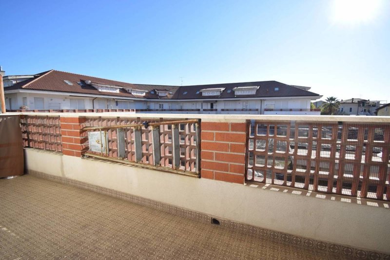 Appartamento a Diano Castello