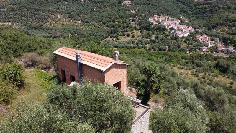 Villa i Diano Arentino