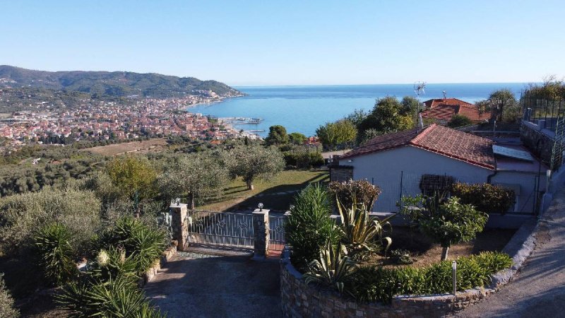 Villa in Diano Marina