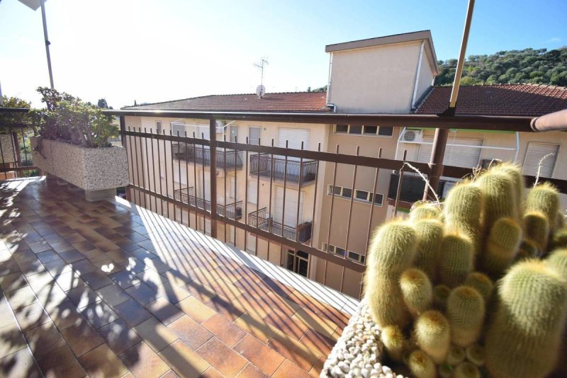 迪亚诺马里纳公寓