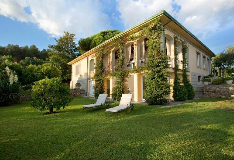 Villa a Camaiore