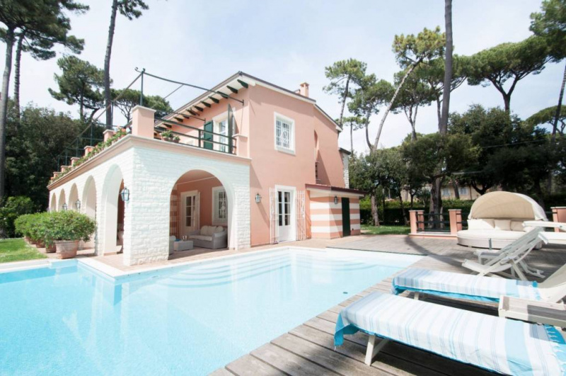 Villa in Forte dei Marmi