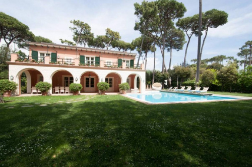 Villa in Forte dei Marmi