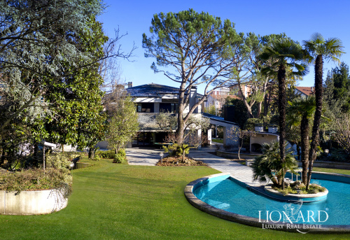 Villa in Paderno Dugnano