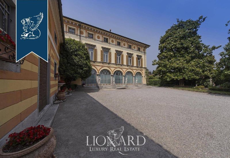 Villa in Almenno San Bartolomeo