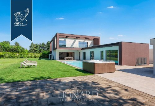 Villa in Agrate Brianza