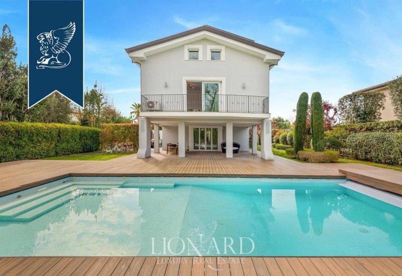 Villa à Forte dei Marmi