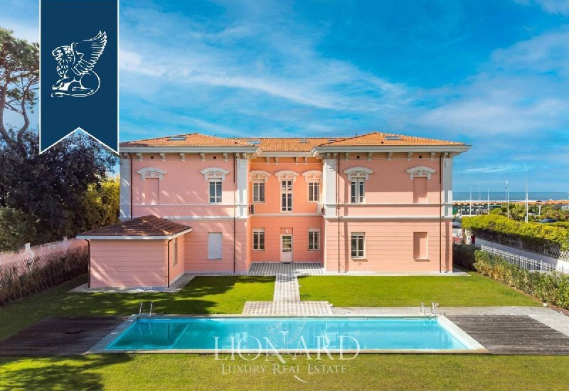Villa in Forte dei Marmi