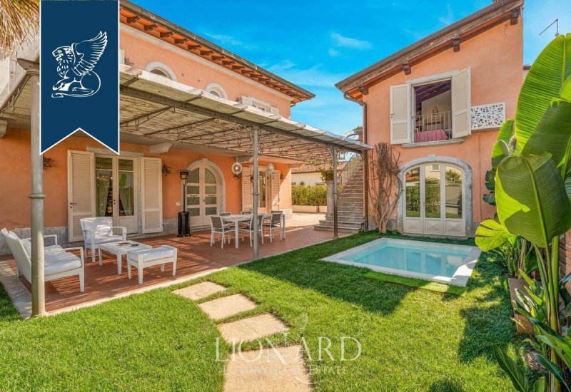 Villa in Forte dei Marmi
