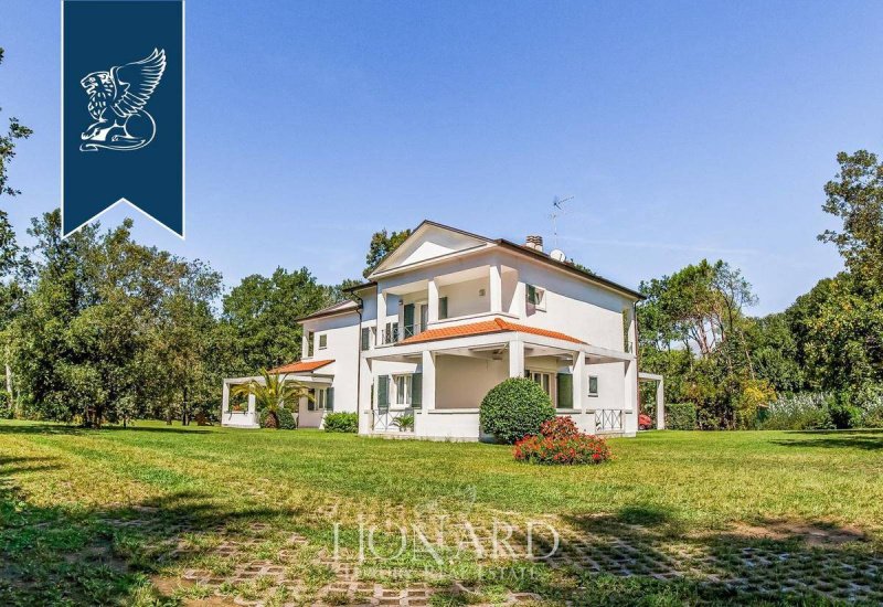 Вилла в Масса