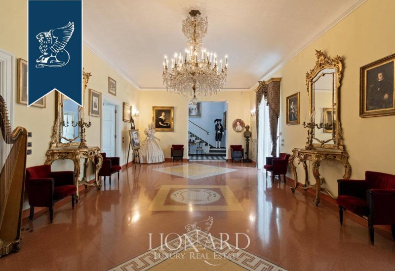 圣玛丽亚-卡普阿韦泰雷大厦