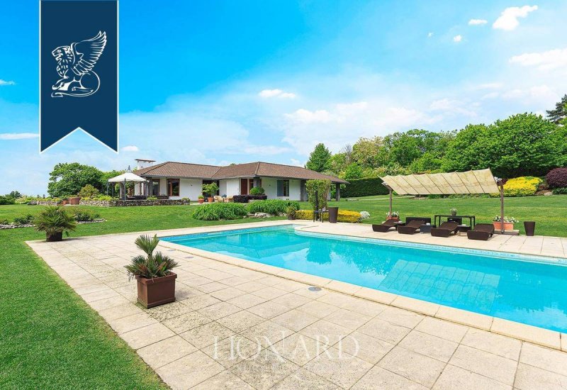 蒙塔诺卢奇诺别墅