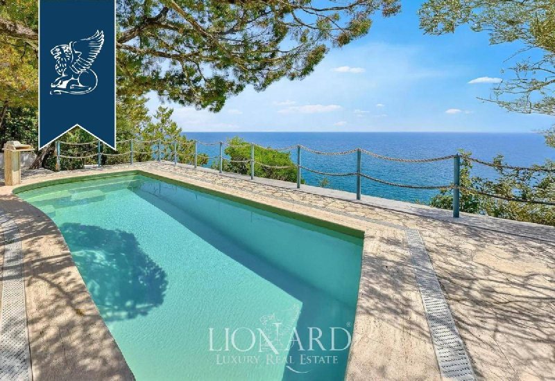 圣费利切-奇尔切奥别墅