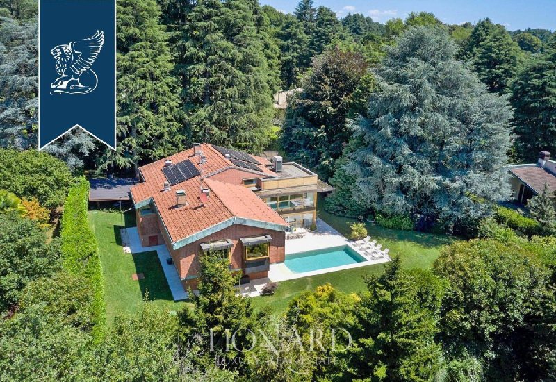 Villa in Carimate