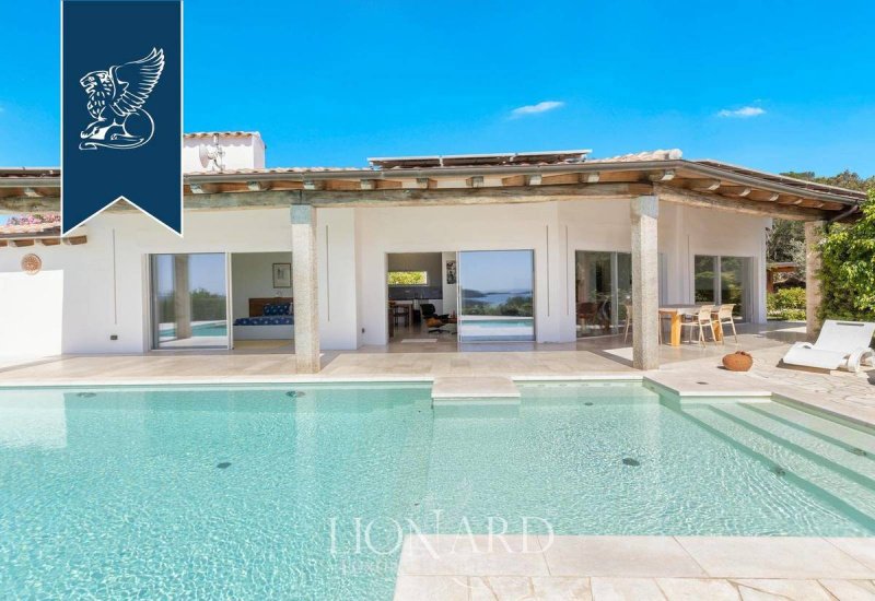 Moradia em San Teodoro