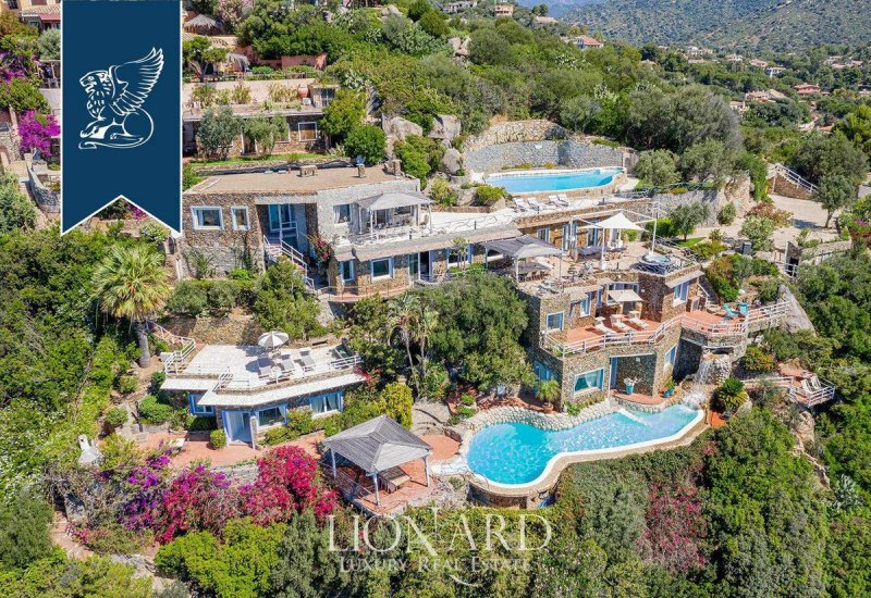 马拉卡拉戈尼斯别墅