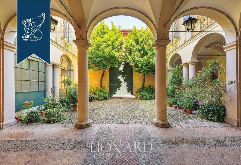 Edificio en Reggio Emilia