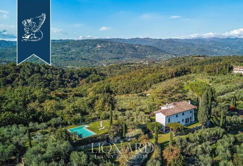 Вилла в Серравалле-Пистойезе