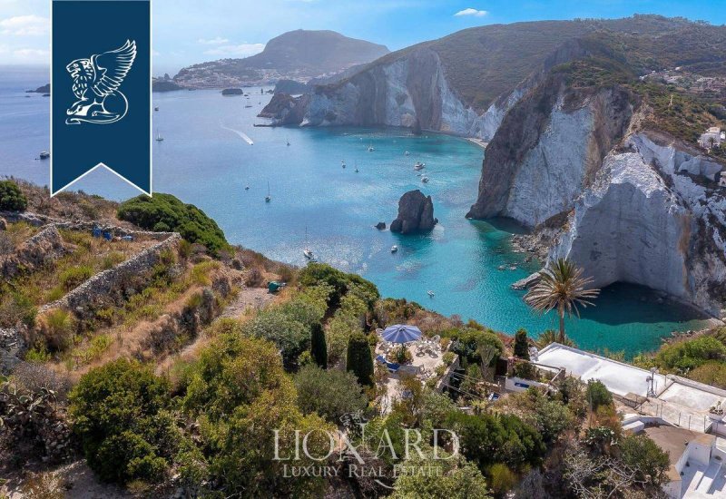 Villa in Ponza