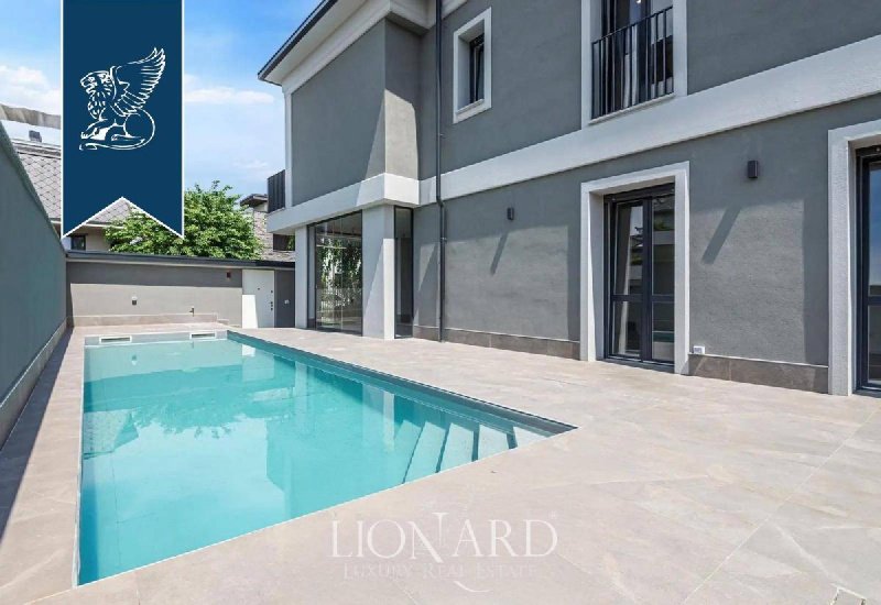 Villa en Vedano al Lambro