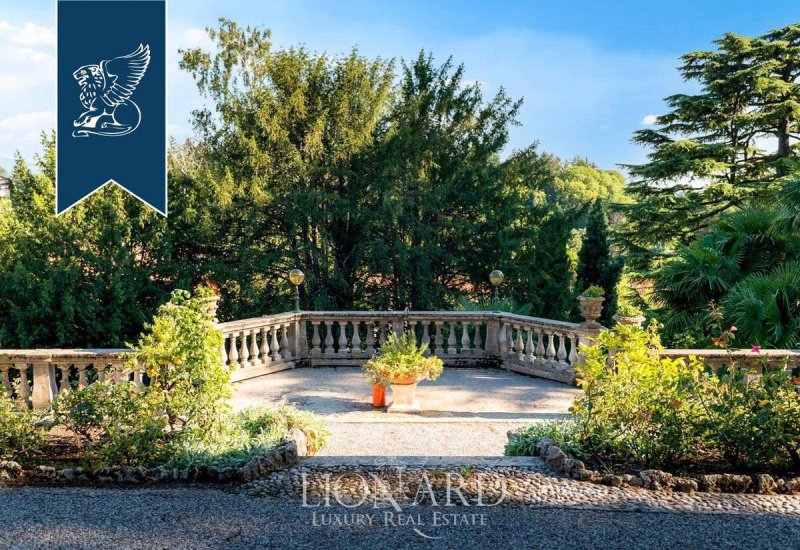 Villa in Longone al Segrino