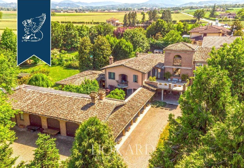 Moradia em Carpaneto Piacentino