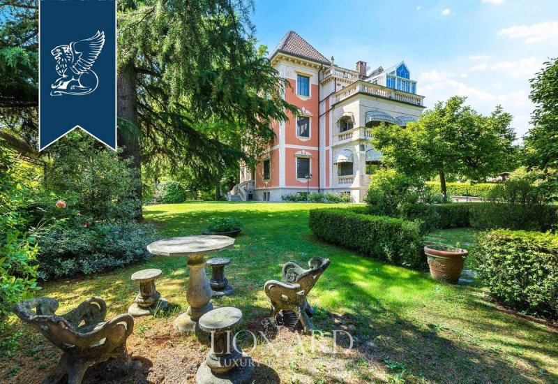 Villa i Ozzano Monferrato