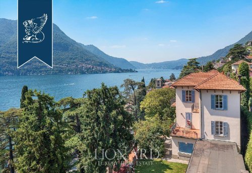 Villa i Carate Urio