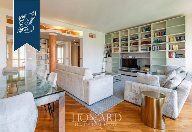 Apartamento em Milão