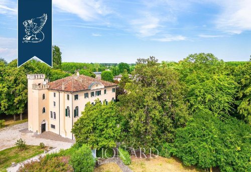 Villa en Massanzago