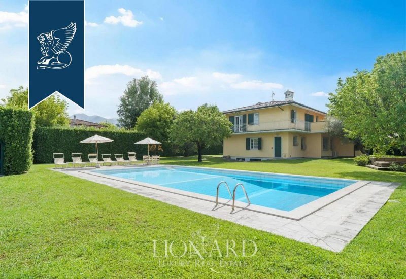Villa in Forte dei Marmi