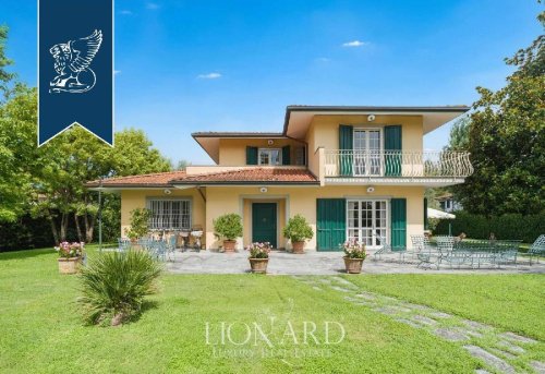 Villa in Forte dei Marmi