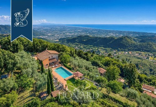 Villa in Pietrasanta