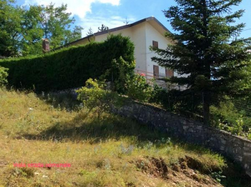 Detached house in Valle Castellana