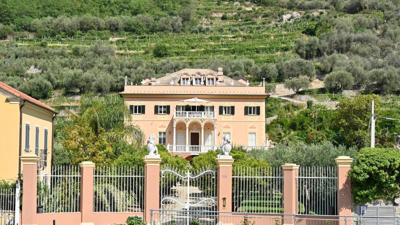 Apartamento histórico em Finale Ligure