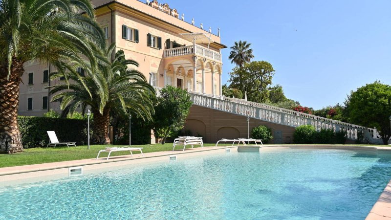 Apartamento histórico em Finale Ligure