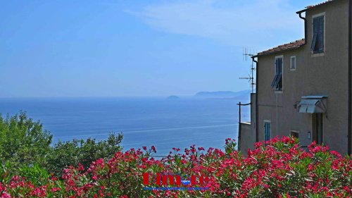 博尔焦韦雷齐半独立房屋