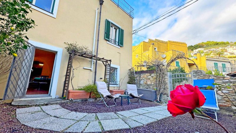 Parhus i Tovo San Giacomo