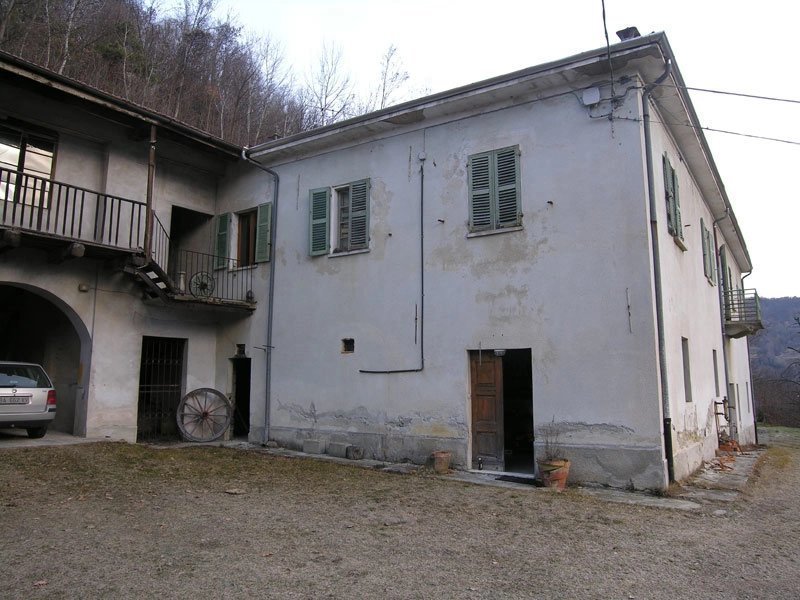 Bauernhaus in Torre Bormida