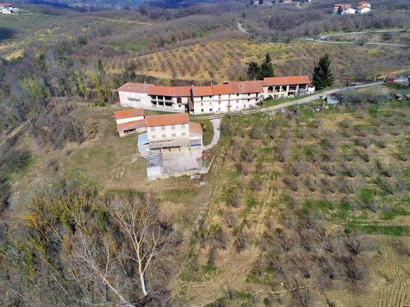 Klein huisje op het platteland in Feisoglio