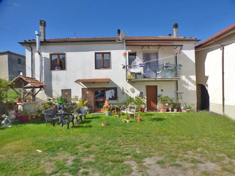 Detached house in Prunetto